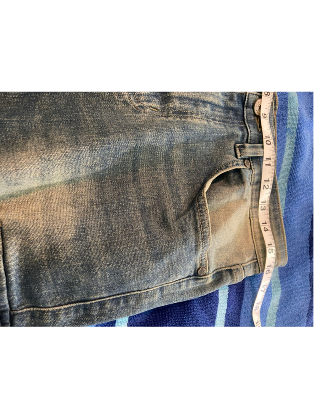 Serenade (Se' renade)jeans, Size 32" - Picture 7 of 9